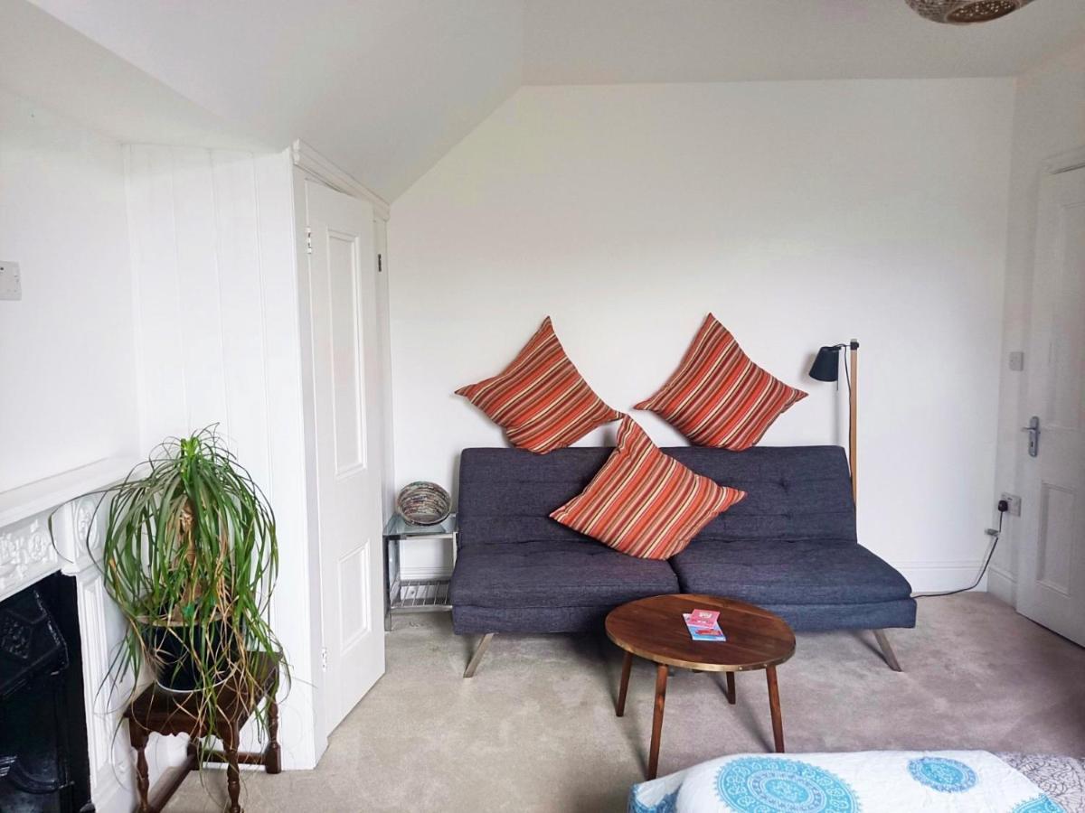 Stylish 2-bed Flat, Quick Access To Sights * Londres
