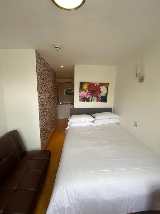 Apartment F303- Fantastic 3rd Flr Studio Near Hyde Park London