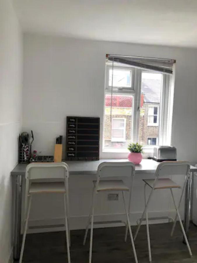 Entire 2 Bed-Room Flat Near Portobello Market Londres