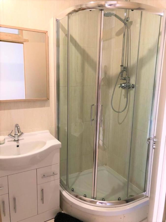 Flat Without Kitchen At Kentish Town Londres