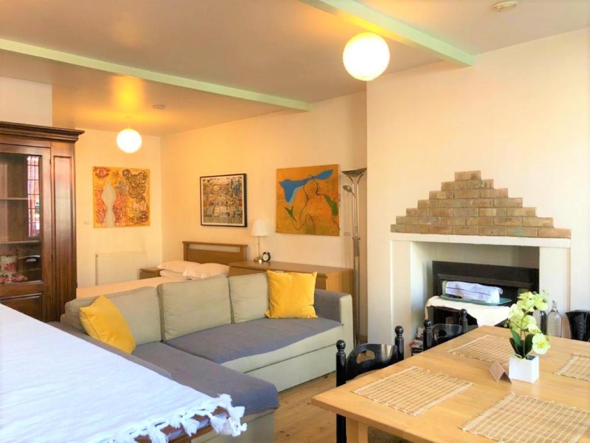 Flat Without Kitchen At Kentish Town Londres