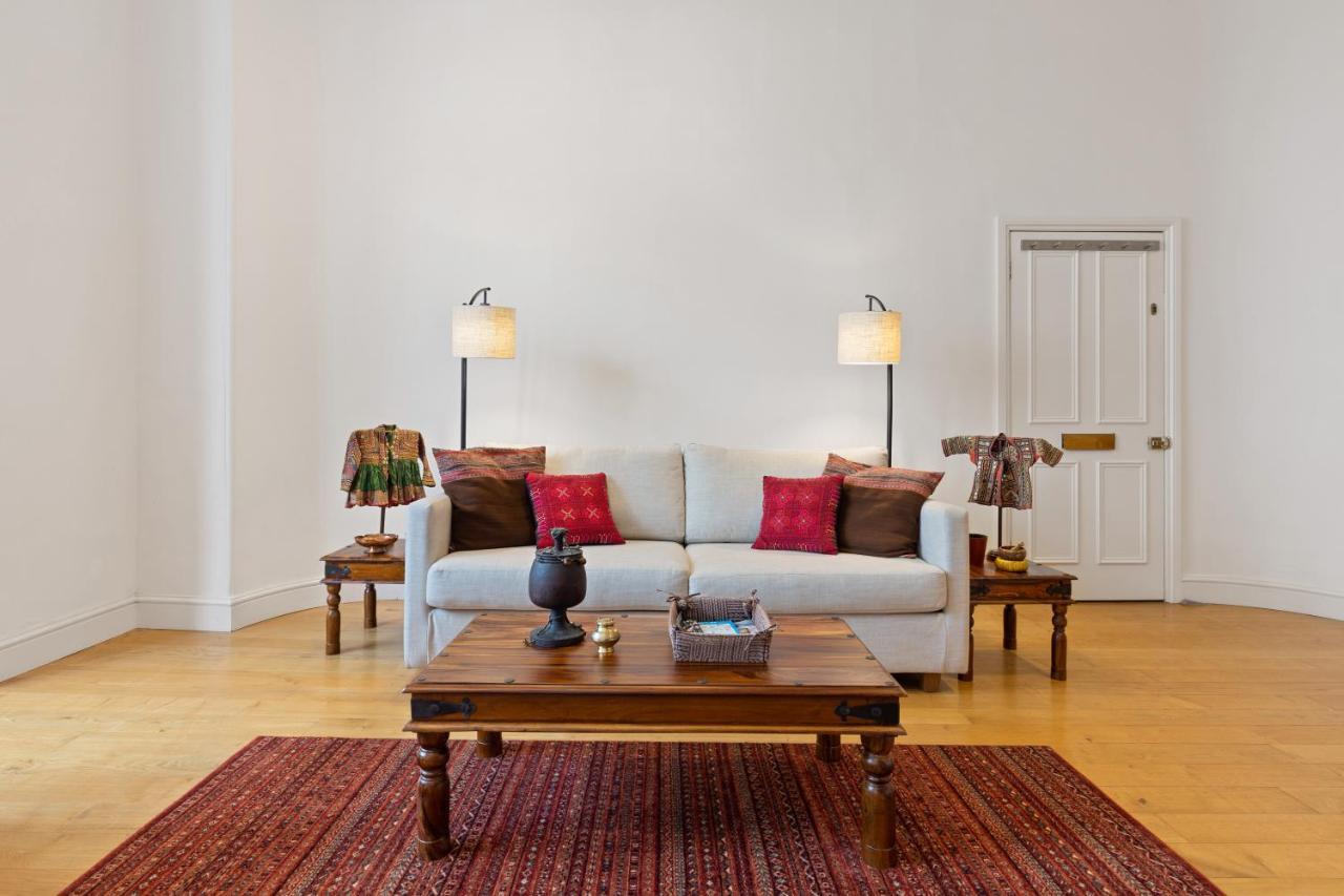 Elegant Flat In Bayswater, West London