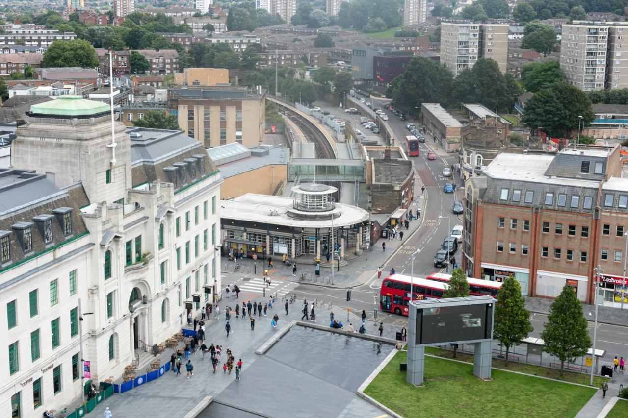 Apartment Skyvillion - 3bed Penthouse Near Airport, O2 Arena, Excel Centre With Parking