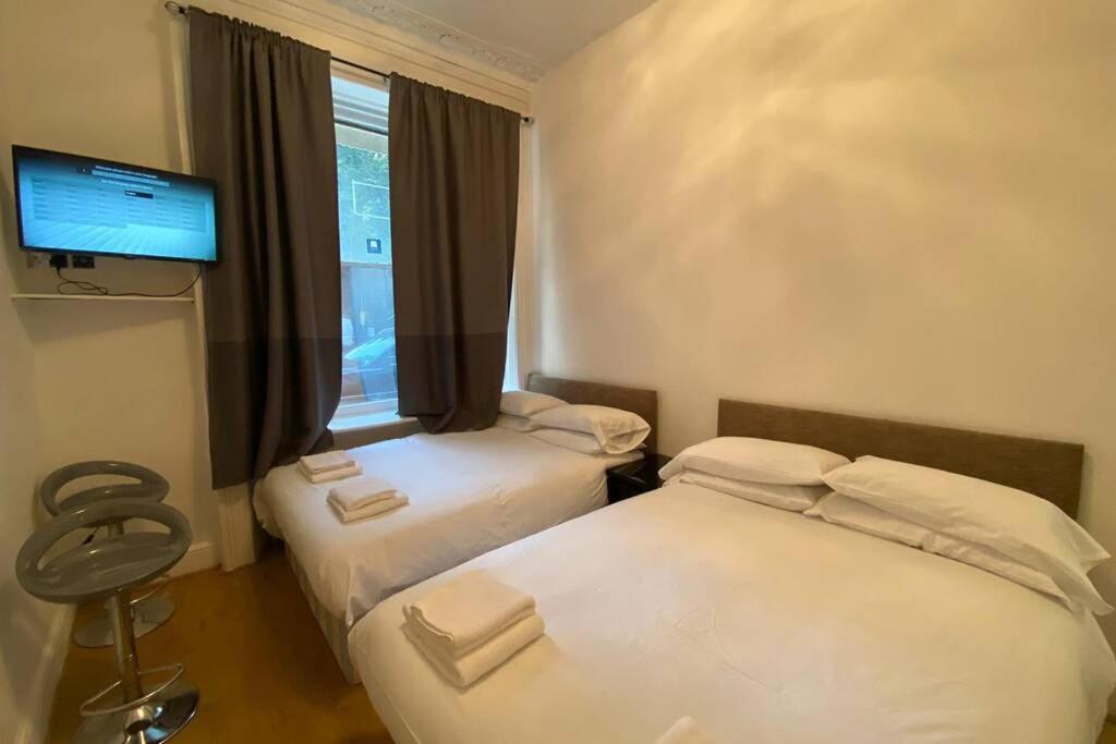 Apartamento F6-comfy Ground Flr Fits 4- Near Paddington *