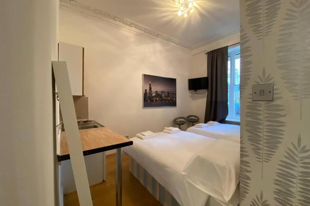 F6-comfy Ground Flr Fits 4- Near Paddington Apartamento *