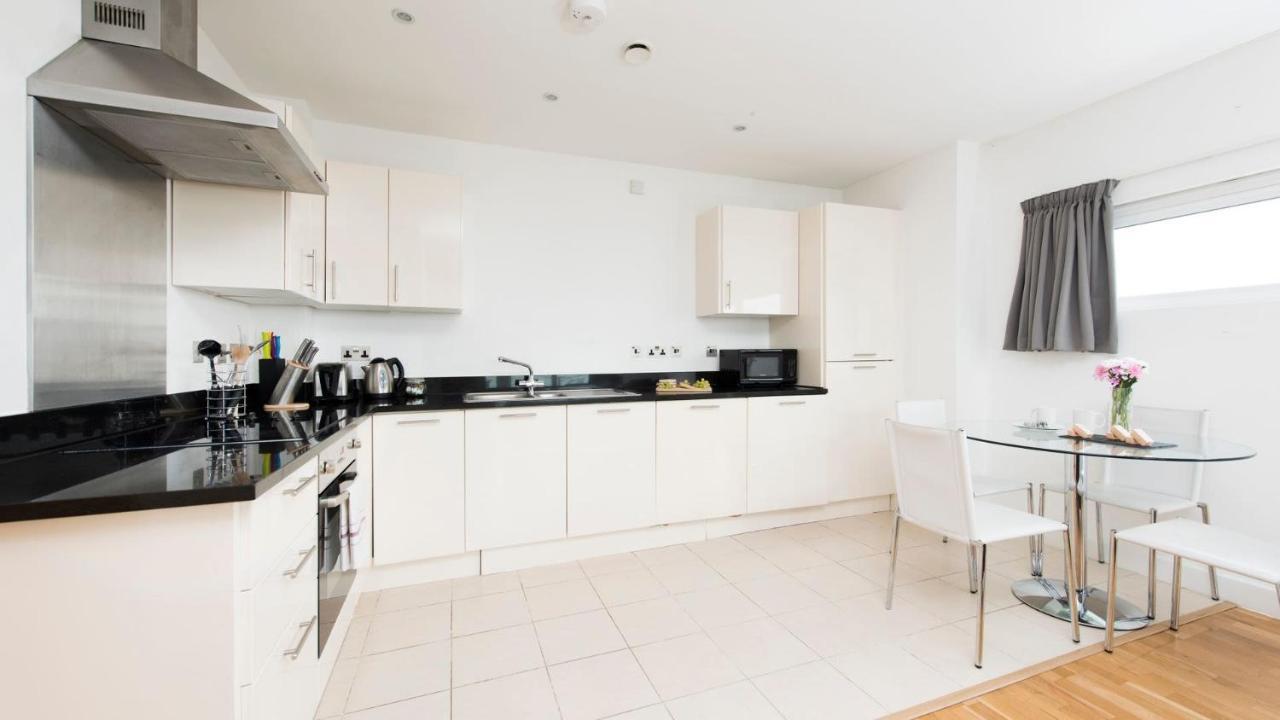 3 Bedroom Apartment in Stratford