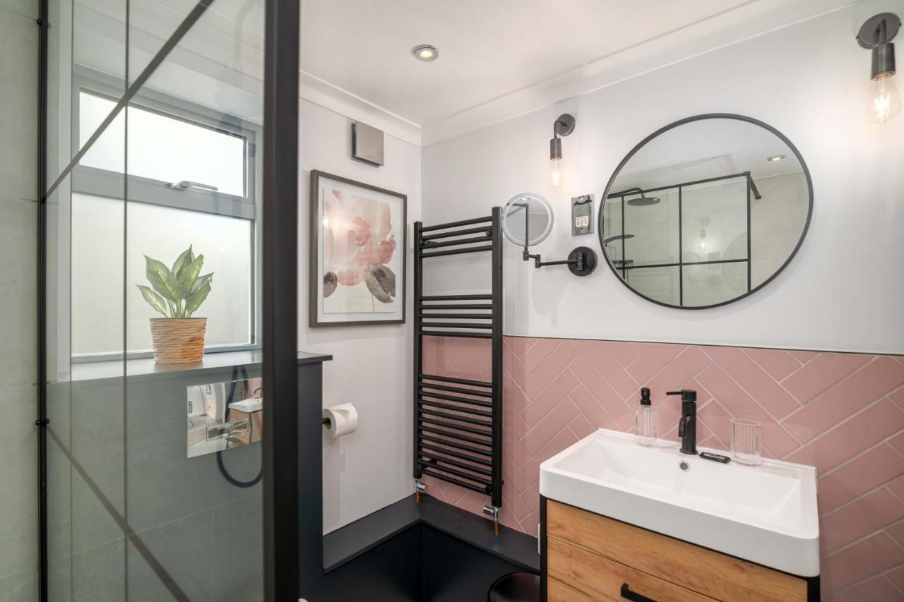 Guestready - Unique Near Wimbledon With Gorgeous Deck And Parking * Londres