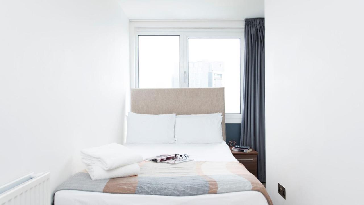 3 Bedroom Apartment in Stratford Londen