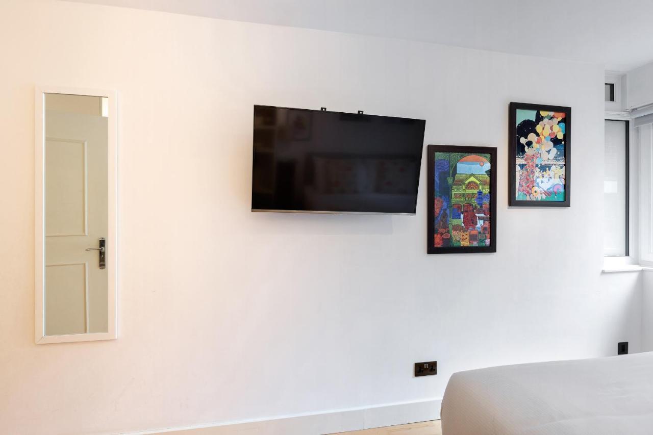 Spacious 3 Bedroom In Covent Garden *