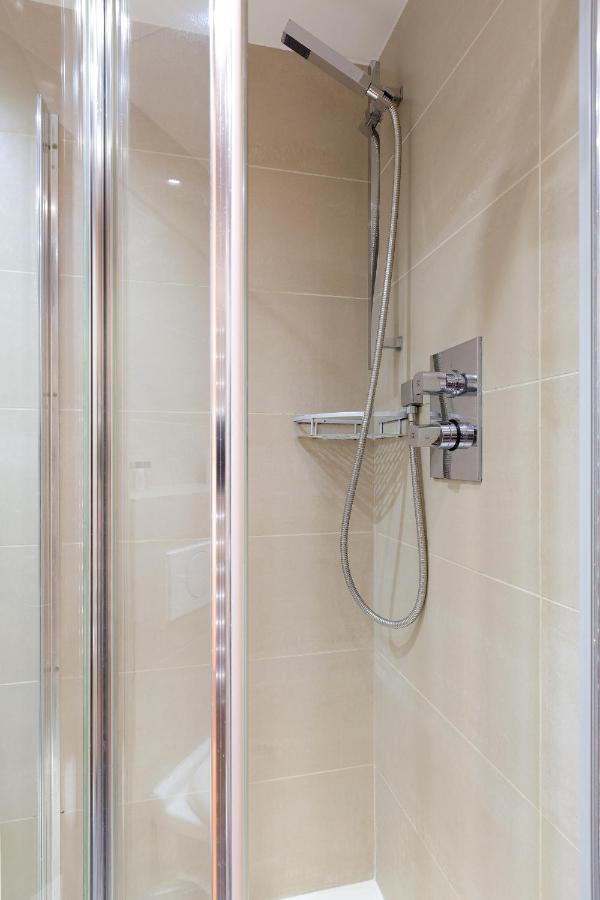 Spacious 3 Bedroom In Covent Garden