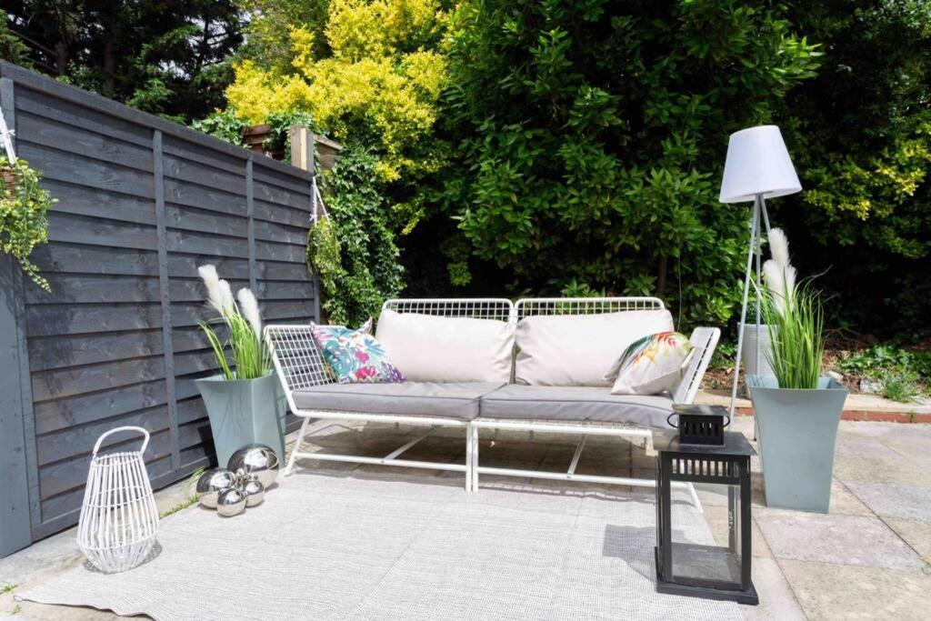 Contemporary 3 Bed House With Spacious Garden Close To Stratford Hébergement de vacances