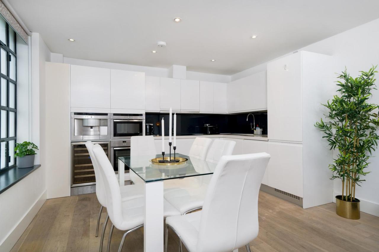 Appartement New! Luxury! 2Bedr/3 Beds/2,5Bath! Covent Garden ! *