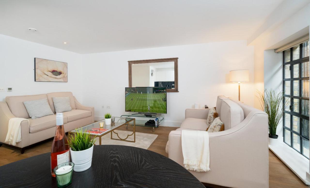 Duplex 2 Bedr, 3 Beds, 2,5 Bath Trafalgar Square Londres