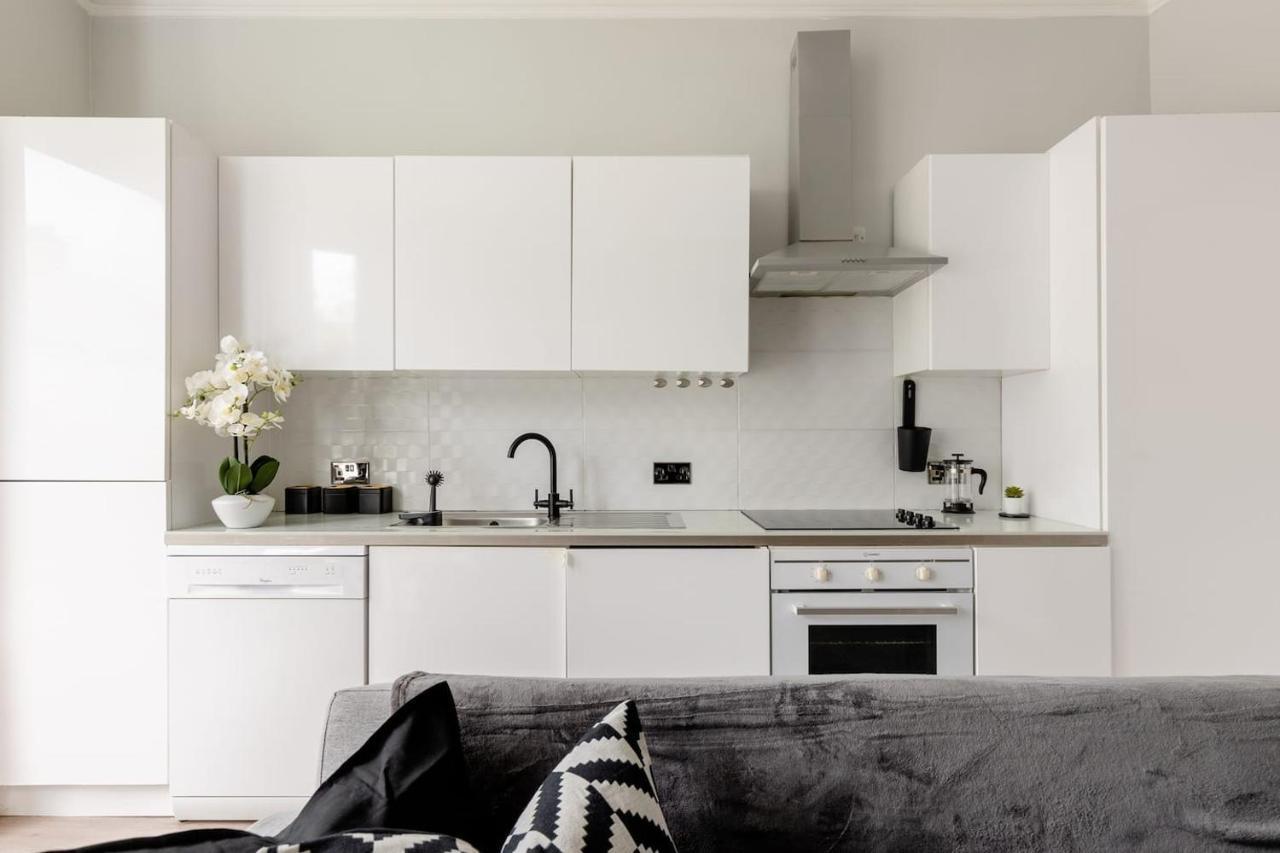 Lovely 2 Bedroom In West Hampstead, Apartamento