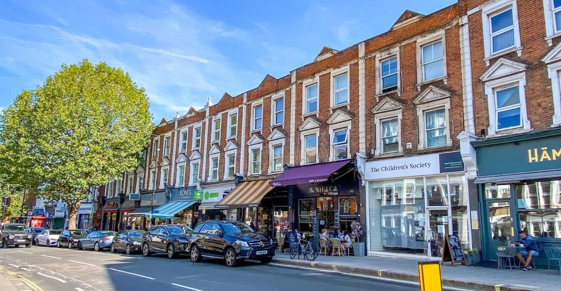 Lovely 2 Bedroom In West Hampstead, Apartamento Londres