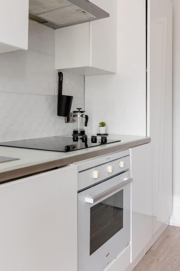 Lovely 2 Bedroom In West Hampstead, * Londres