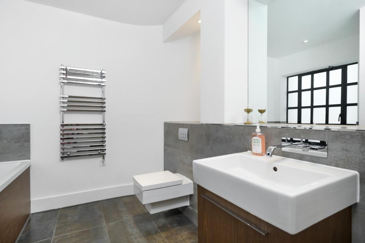 New! Luxury! 2Bedr/3 Beds/2,5Bath! Covent Garden ! Appartement *