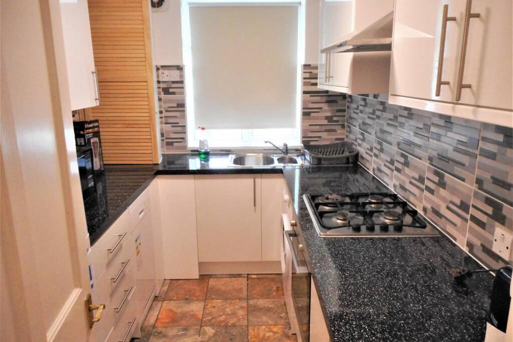 Stunning Lovely 3- Bedroom Fulham With Roof Terraces Apartamento *