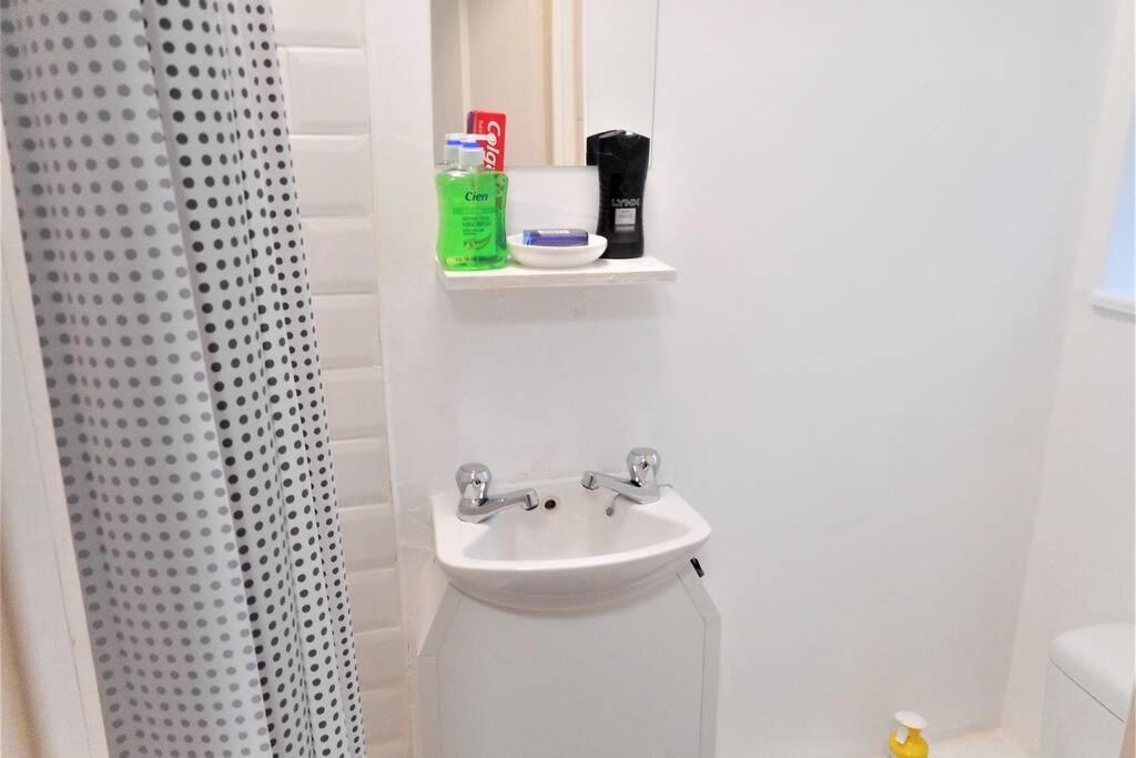 Stunning Lovely 3- Bedroom Fulham With Roof Terraces *