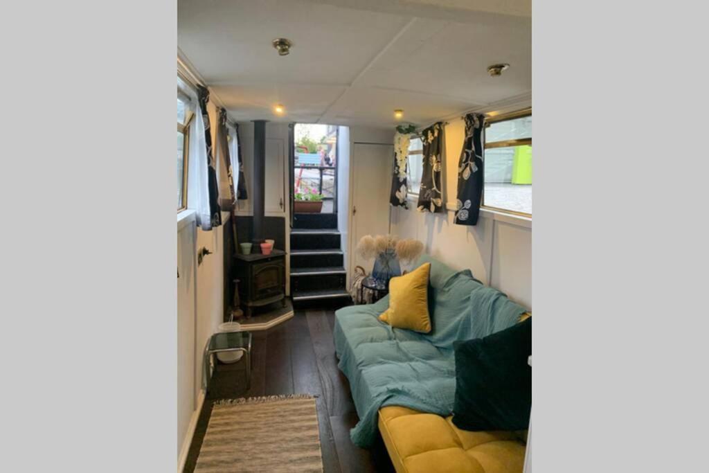 Narrowboat Moored In * London