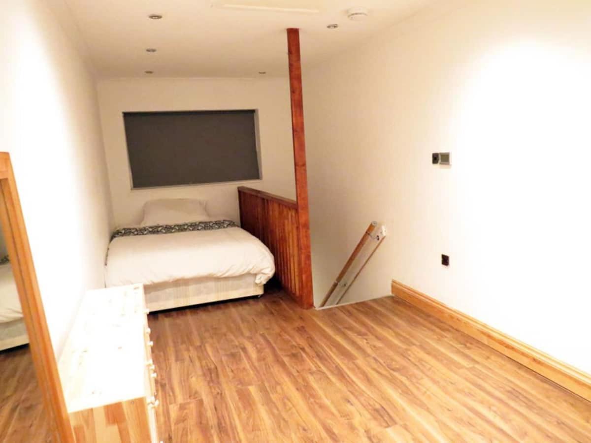 Apartamento Modern Split Level Flat In Croydon