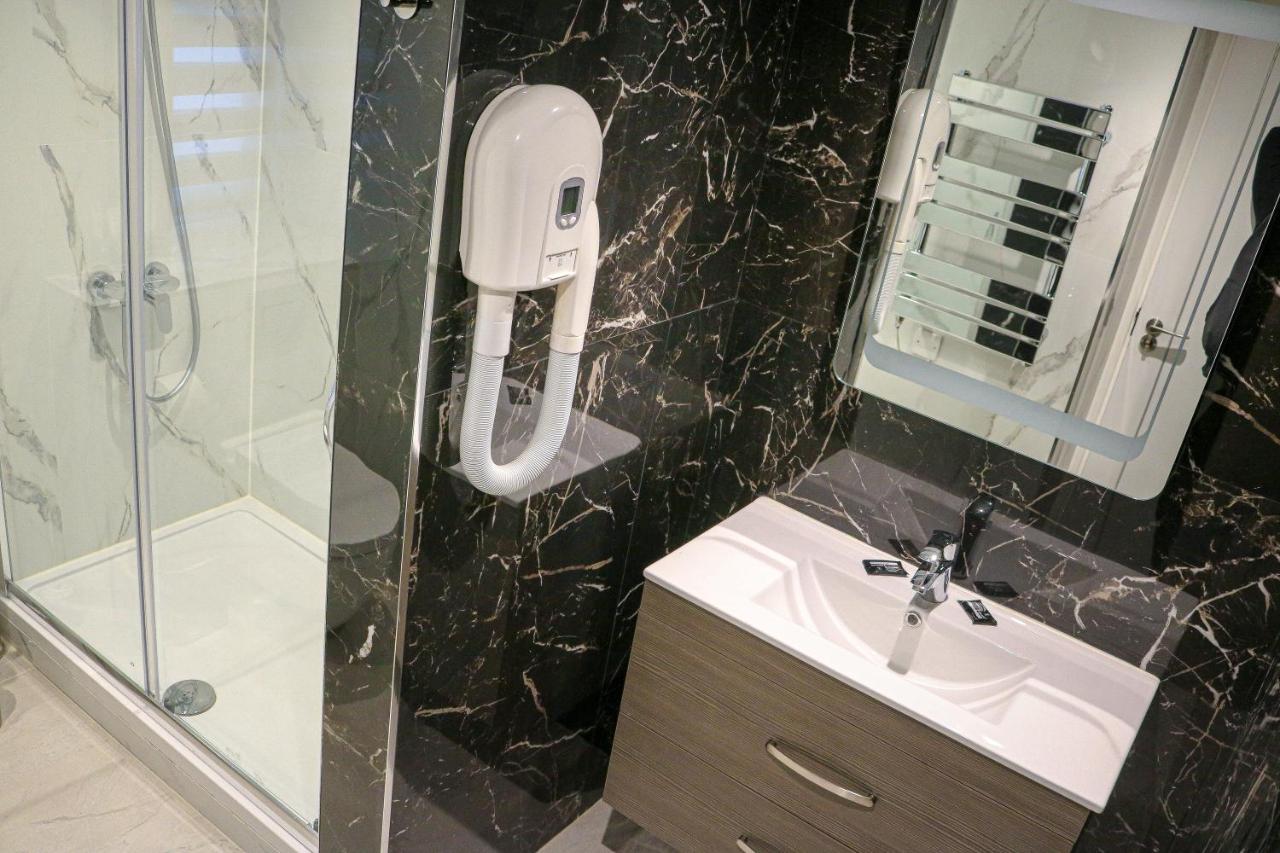 Imperial Court Apartment London