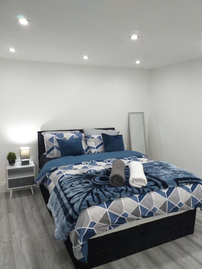 Den & Short Lets Greenwich - 3 Bed House Appartement *