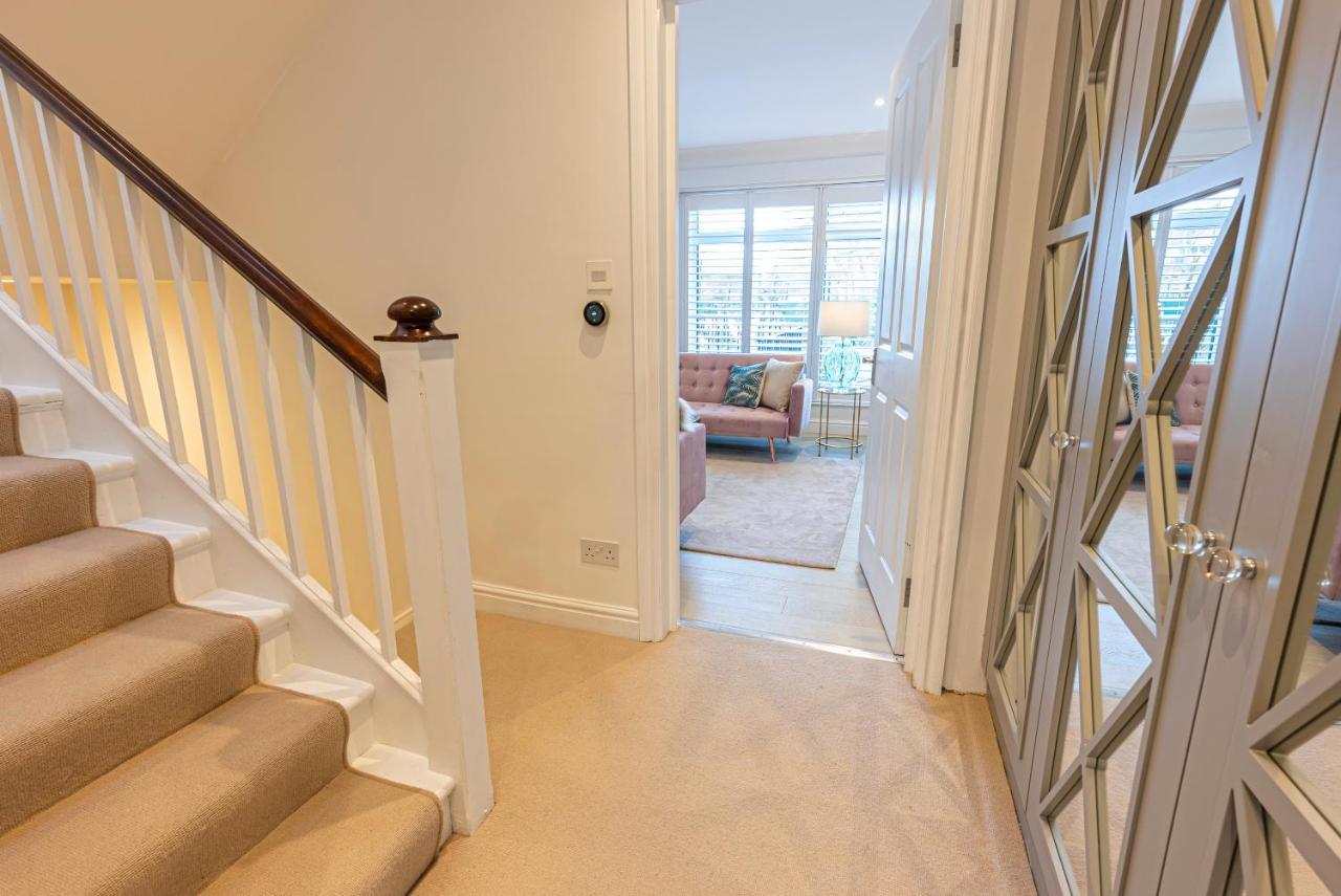 Joivy Stunning 3 Bed,2 Bath House With Roof Terrace In Chelsea Londres