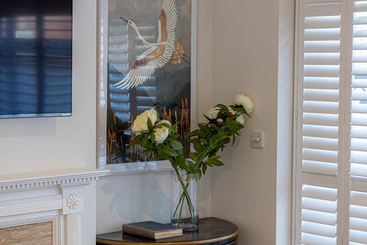 Apartamento Joivy Stunning 3 Bed,2 Bath House With Roof Terrace In Chelsea Londres