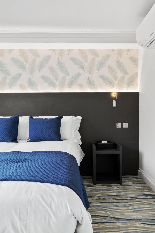 Commodore Hotel 3*