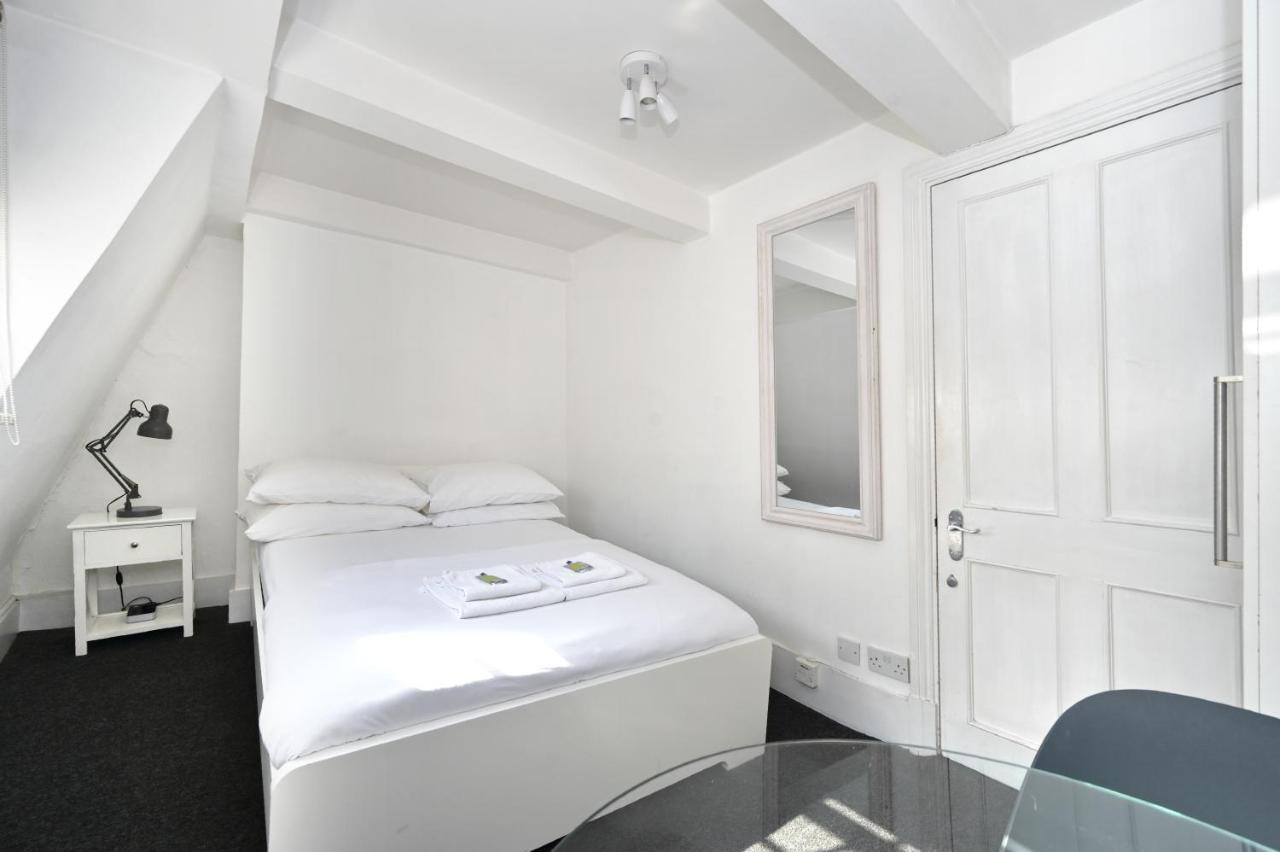 Soho, Piccadilly & Chinatown - Two Bedroom & Two Double Beds Londres