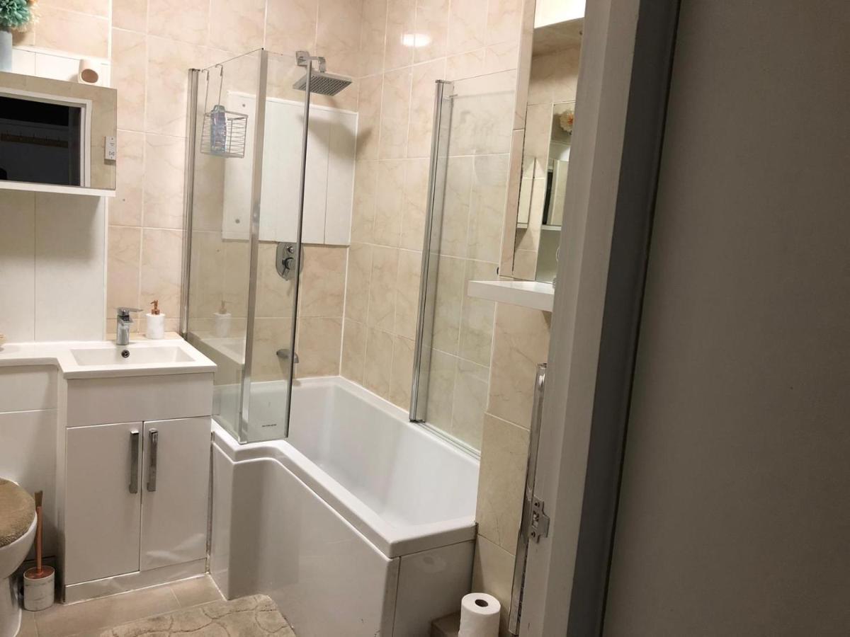 Apartment Entire Flat Very Comfortable 1 Bedroom