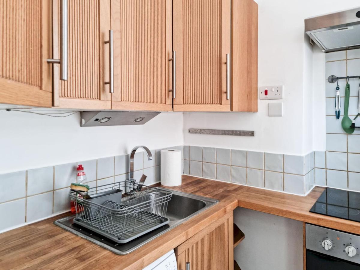 Pass The Keys Wimbledon Hideaway Apartment