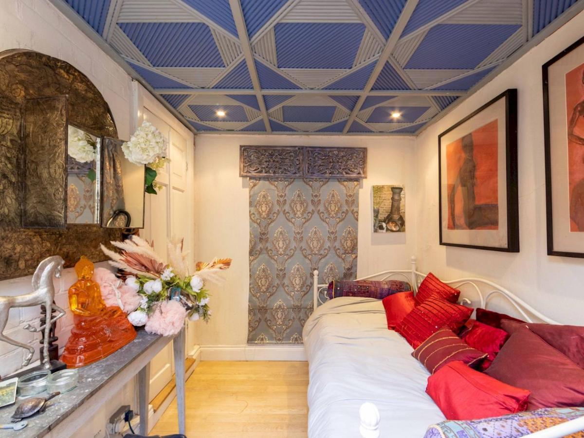 Apartment Pass The Keys Split-floors Antique In Portobello Road