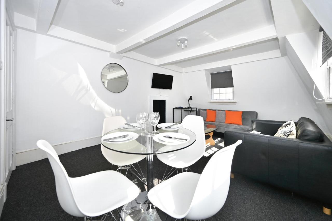 Soho, Piccadilly & Chinatown - Two Bedroom & Two Double Beds Londres