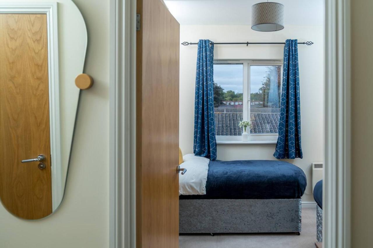 Cozy 2 Bed Flat Walking Distance From Excel *