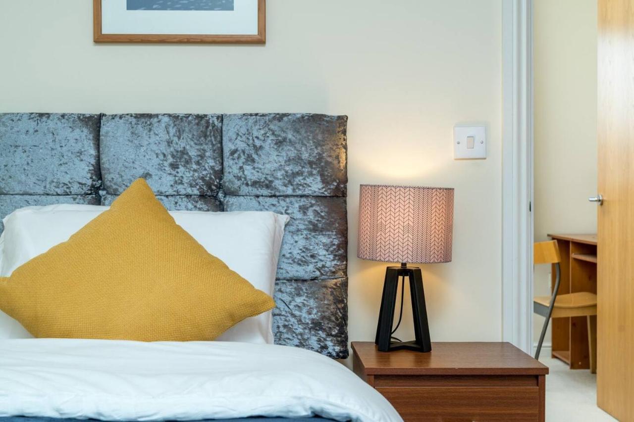 Cozy 2 Bed Flat Walking Distance From Excel Londres
