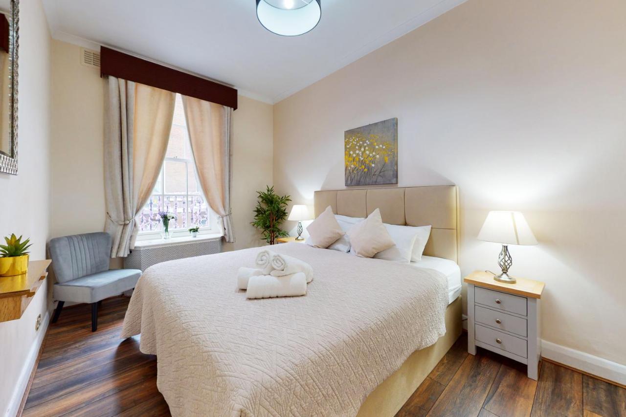 Park Lane Apartments/shaw House Londen
