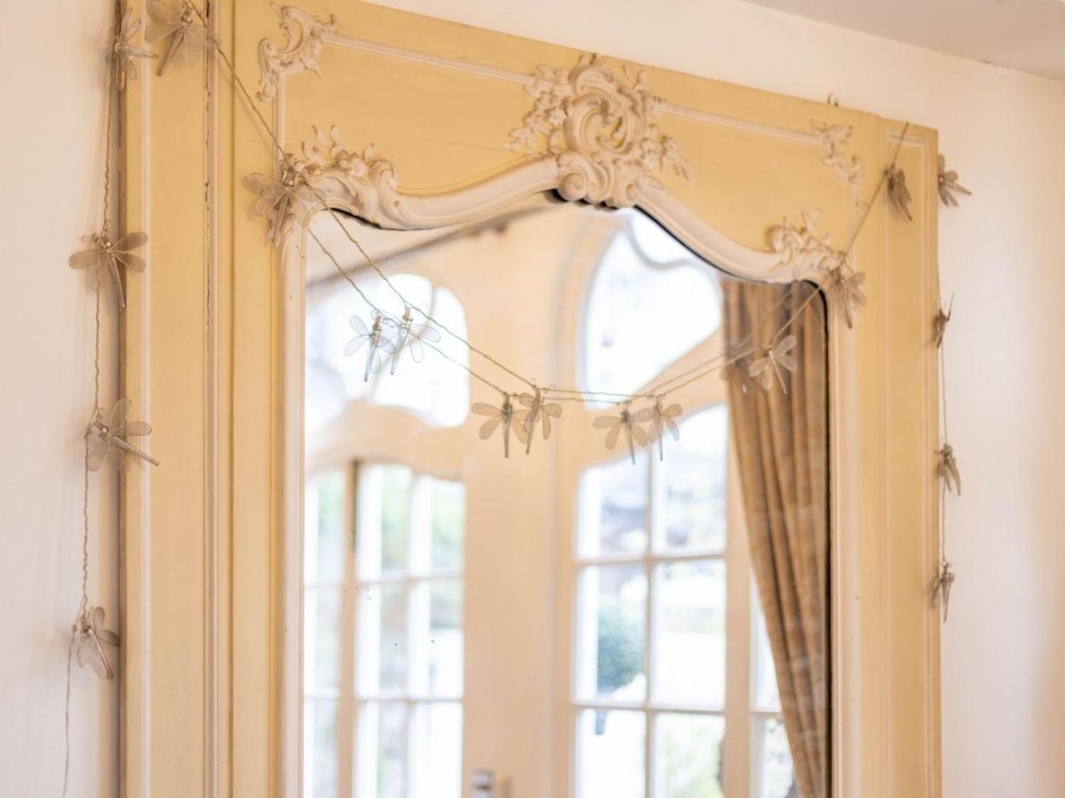 Pass The Keys Split-floors Antique In Portobello Road Apartment *