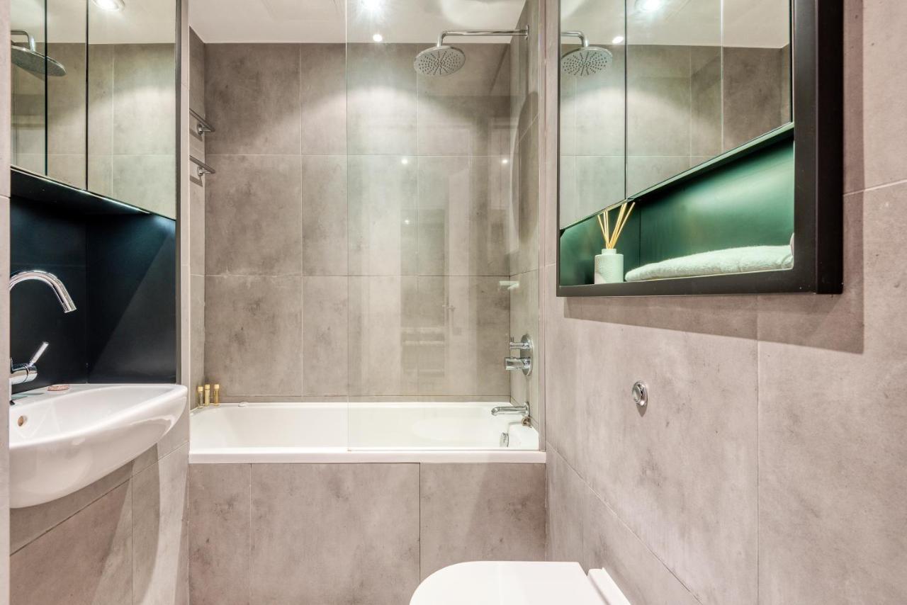 Brand New And Modern Flat In Fulham *