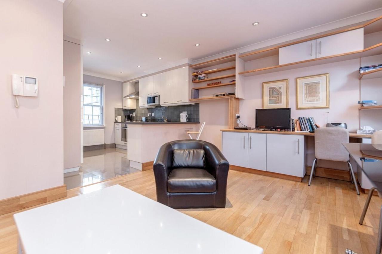 Apartamento Beautiful Spacious 1bd Flat In Victoria *