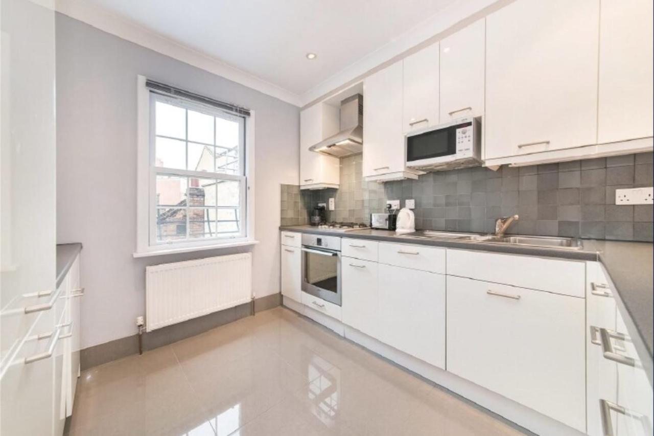 Beautiful Spacious 1bd Flat In Victoria