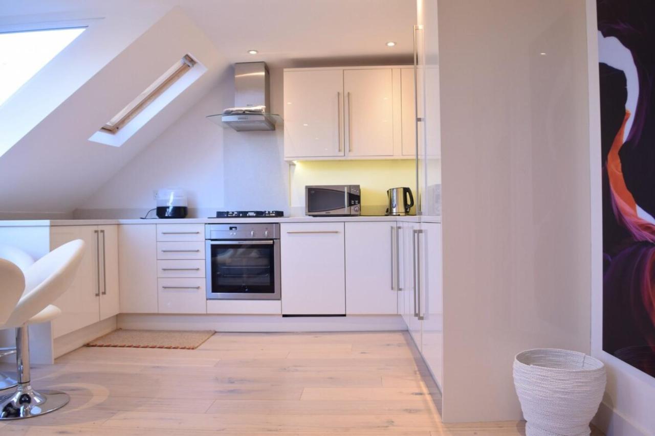 Stylish 2 Bed In West Hampstead Appartement Londres