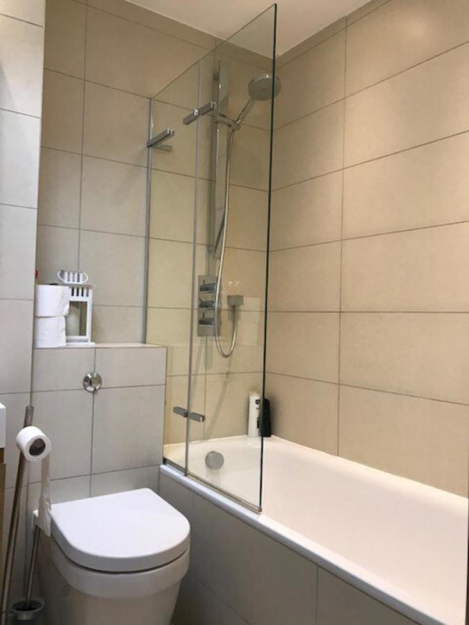 Stylish 2 Bed In West Hampstead Londres
