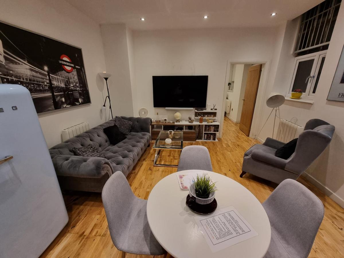 Spacious & Central Park Ground Floor Flat Apartamento Londres