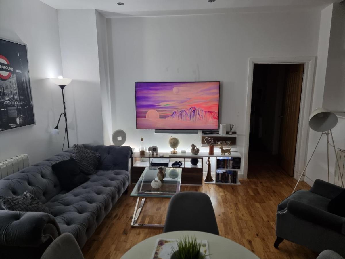 Spacious & Central Park Ground Floor Flat Apartamento Londres