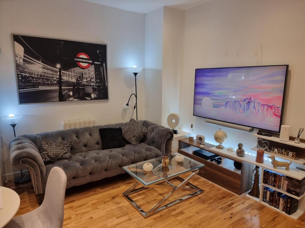 Spacious & Central Park Ground Floor Flat Apartamento