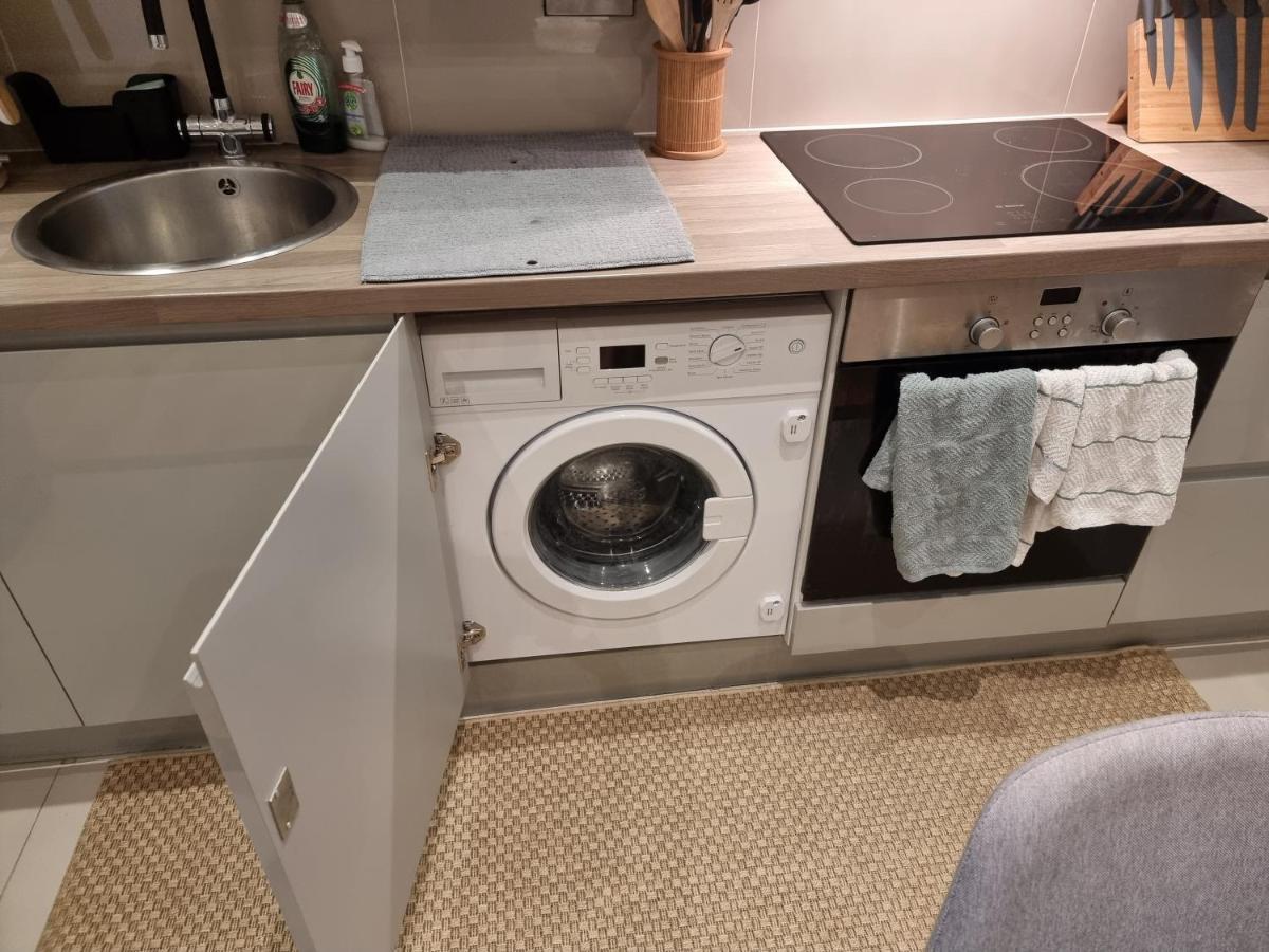 Spacious & Central Park Ground Floor Flat Apartamento Londres