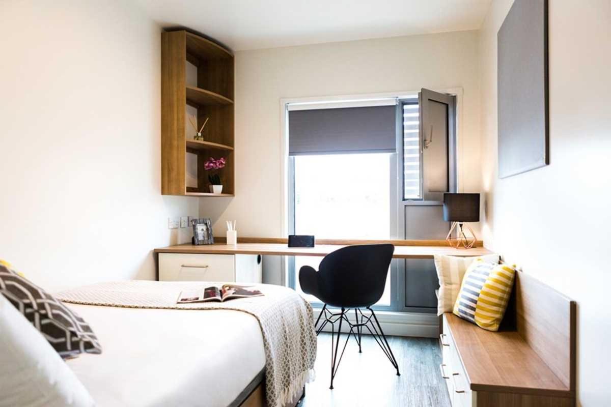 Apartment Chic And At Chapter South Bank In