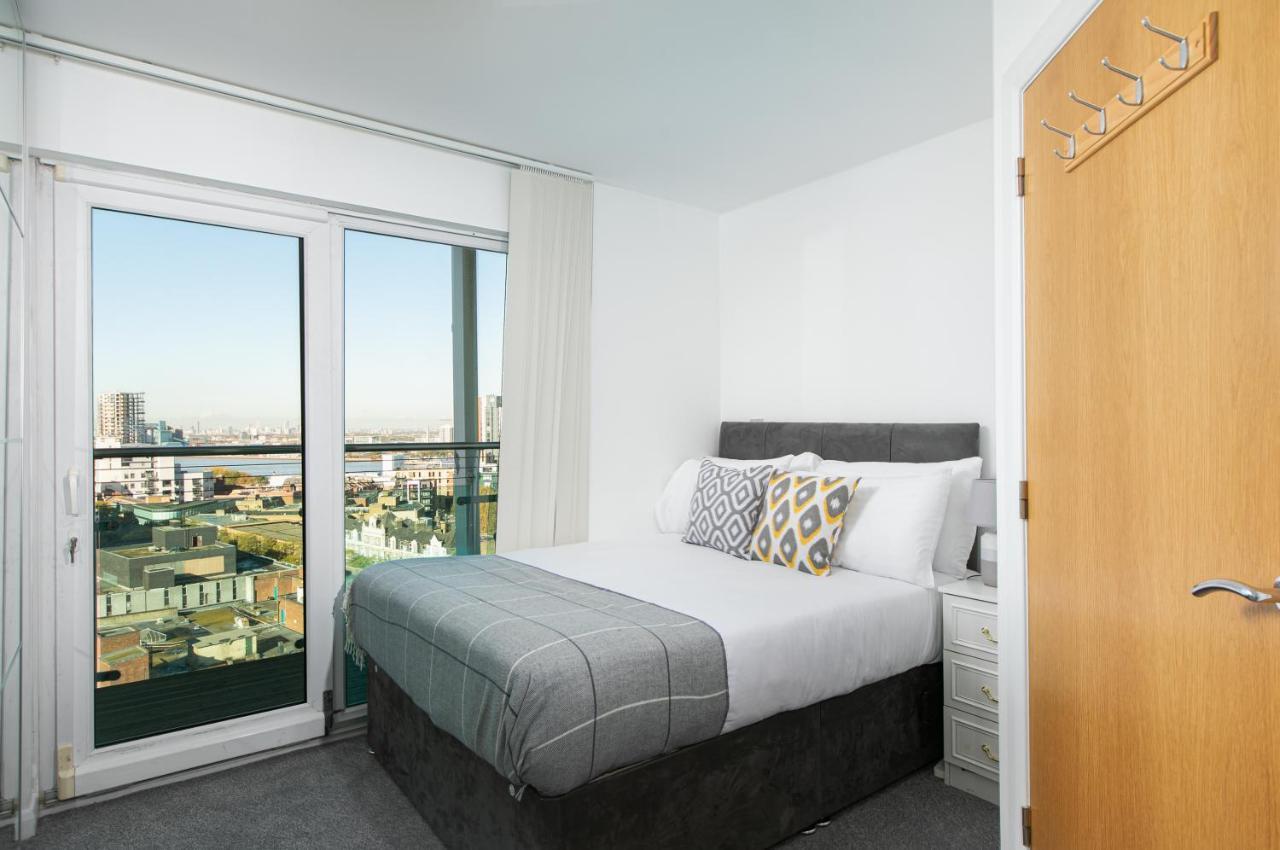 Apartment Skyvillion - 3bed Penthouse Near Airport, O2 Arena, Excel Centre With Parking London